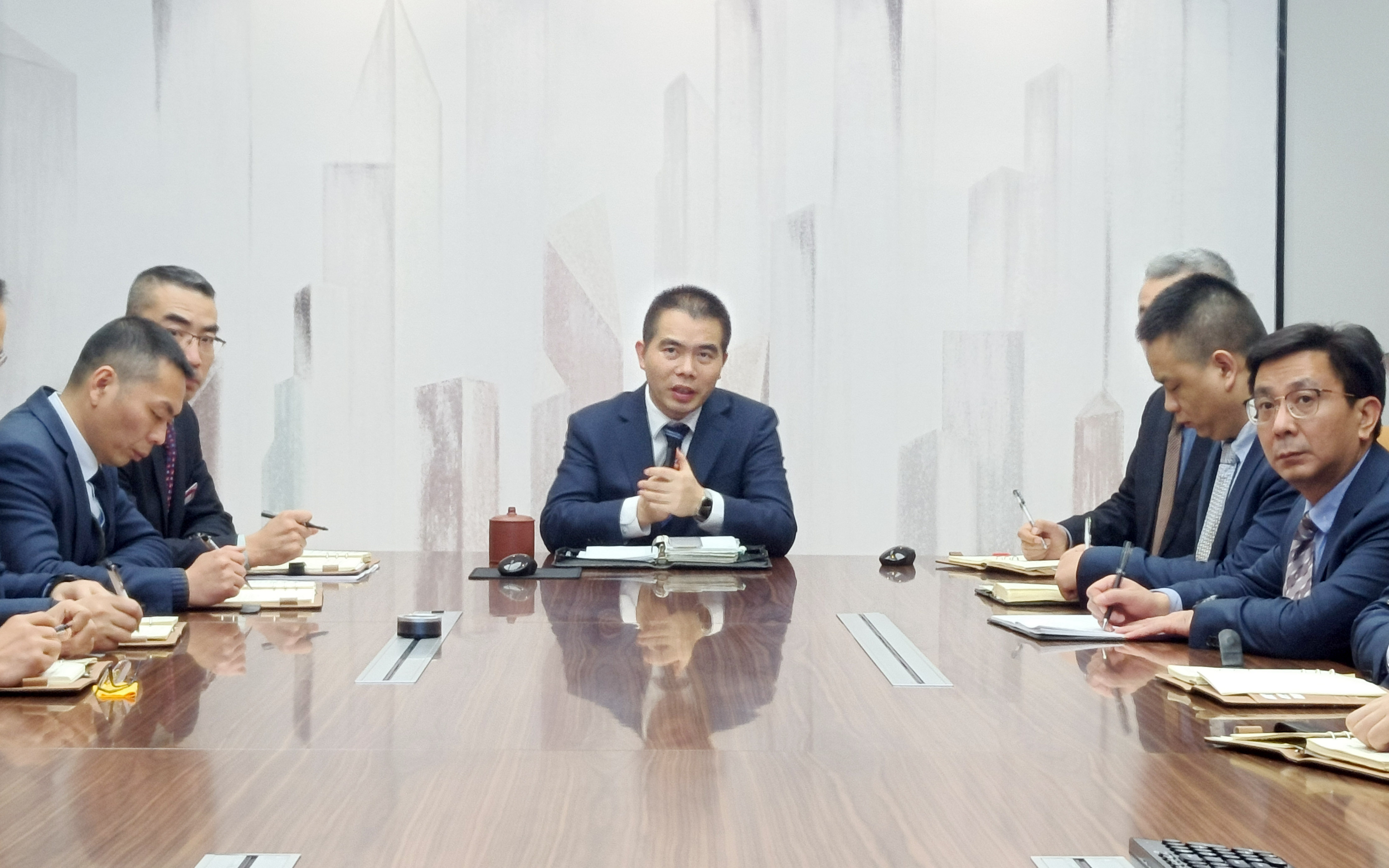 只有專業(yè)化才能抓好策劃、培訓(xùn)、監(jiān)督和改善